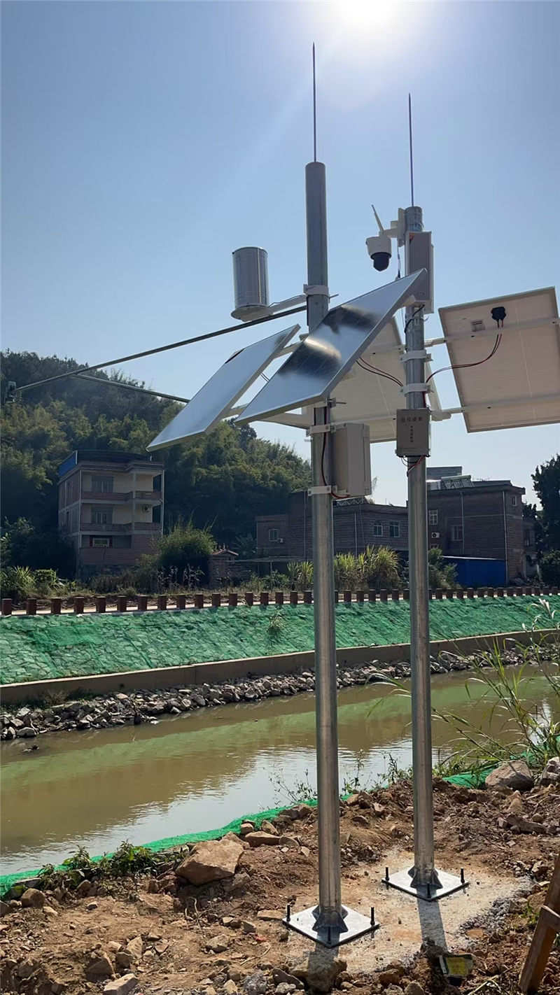 Imagen real del caso de una estación de monitoreo del nivel del agua por radar